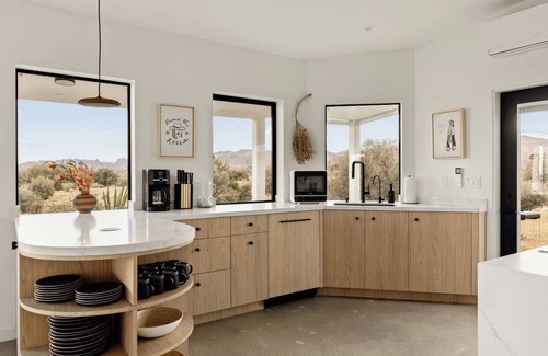 Pioneertown House | Nexus By The CoHost Company