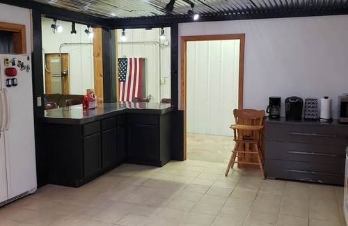 Marinette House | NFL Draft. 50 minutes to Lambeau field. 4 story house. Private location. Unique.