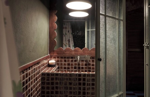 Hue Bed & Breakfast | Ngâu House