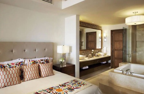 Centro Resort | nGrand Solmar at Rancho San Lucas Resort
