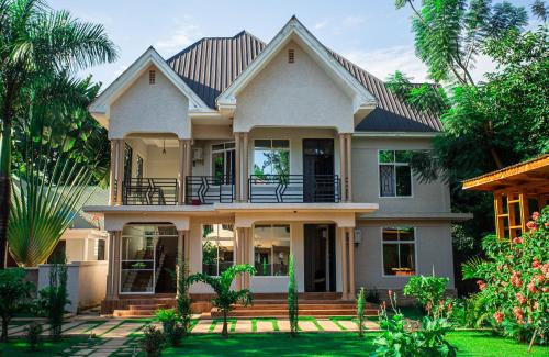 Moshi Hotel | Nguchiro Palace