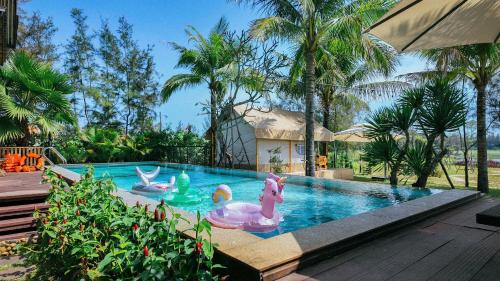Ngu Hanh Son Ski Chalet | Nhà Gỗ Villa