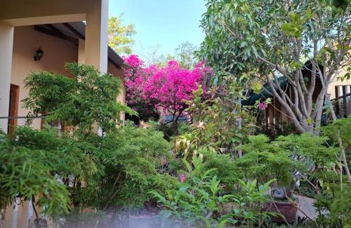 Phu Hai Beach Apartment | Nhà Nghỉ Sứ Trắng