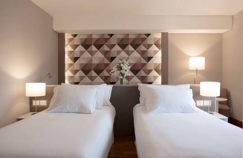 Matriz Hotel | NH Curitiba The Five