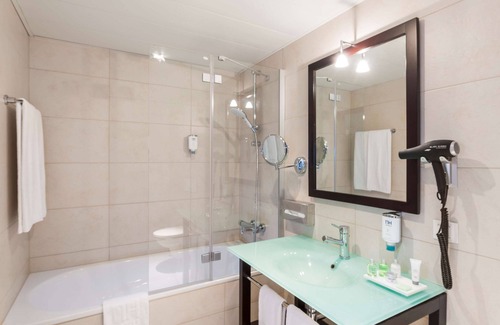 Friedrichstadt Hotel | NH Düsseldorf Königsallee