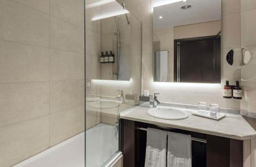 Meyrin Hotel | NH Geneva Airport Hotel