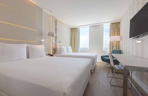 San Nicolas de los Garza Hotel | NH Monterrey La Fe