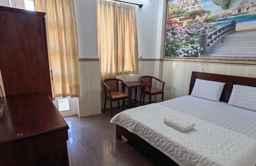 Tan Phu District Hotel | Nhu Y Hotel