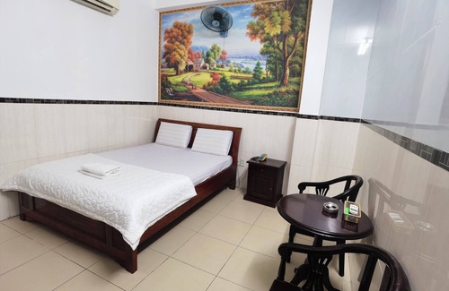 Tan Phu District Hotel | Nhu Y Hotel