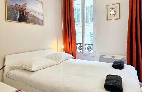 Opera Apartment | Niala Studio in city center of Marseille at Vieux-Port and Opera
