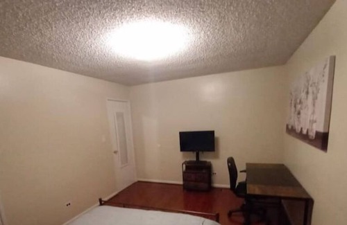 Melrose Park Apartment | Nice 2 Bedroom 1 bath apartment