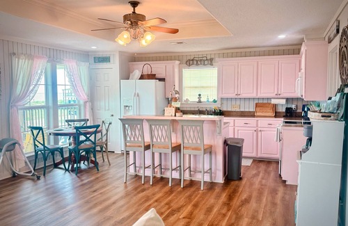 Holly Beach House | Nice 2-bedroom house with AC in Holly Beach located in Cameron LA
