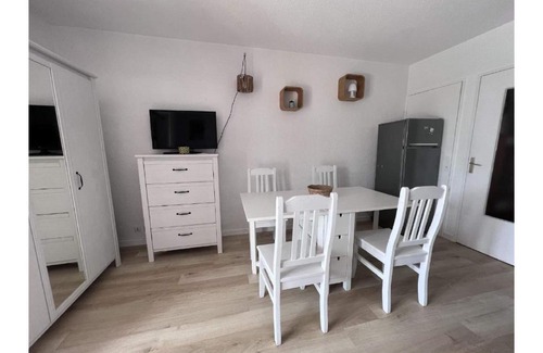 Agay Apartment | Nice 27m with garden near the beach