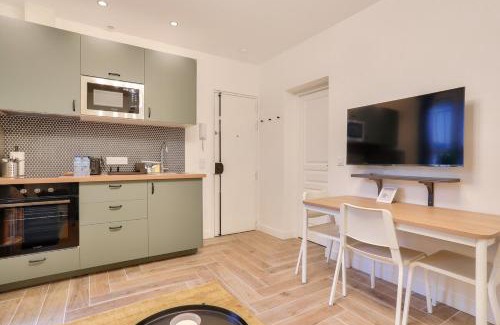 Aubervilliers Apartment | Nice 2BR apartment for 4 people