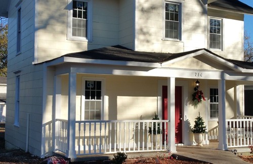 Decatur House | Nice 3br 2.5 Bath House Near Cooks Museum - Decatur AL