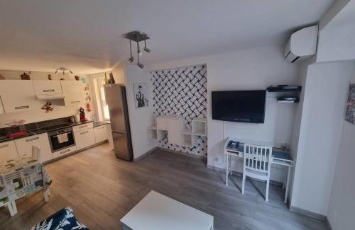 Saint-Raphael Apartment | Nice 43m with garden near the Old Port