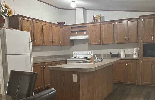 Iuka House | Nice 4B/2BA Home at Pickwick Lake walking distance to Goat Island Boat Ramp