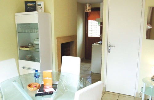 Saint-Jouan-des-Guerets Apartment | Nice apartment for 4 guests with WIFI, pool, TV, terrace and parking