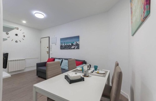 Pacifico Apartment | Nice and calm apartment near Retiro, Madrid GRA