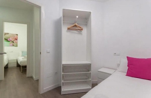 Pacifico Apartment | Nice and calm apartment near Retiro, Madrid GRA