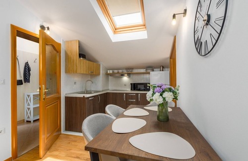 Funtana Apartment | Nice and modern sunny apartment in Funtana