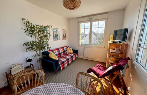 Lion-sur-Mer Apartment | Nice and sunny 2 bedroom apartment at 100m from the sea