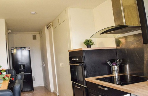 Villeneuve-la-Garenne Apartment | Nice Apartment in Paris near Stadium