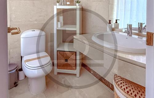 Castillo de Sabinillas Apartment | Nice Apartment In San Luis De Sabinillas