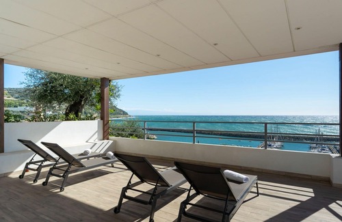 San Lorenzo al Mare House | Nice apartment in villa for 4 guests with A/C, WIFI, TV, terrace, pets allowed and parking