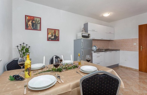 Sveti Vid-Miholjice Apartment | Nice apartment in Sveti Vid-Miholjice