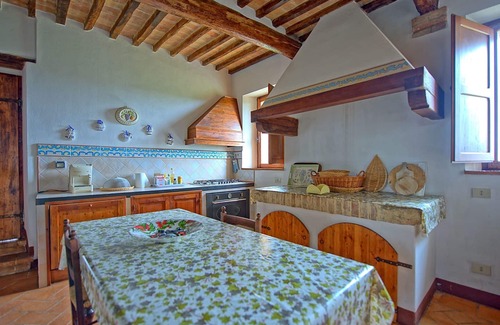 Monteroni d'Arbia Apartment | Nice apartment for 2 guests with pool, WIFI and panoramic view, close to Siena