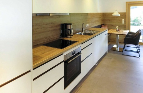 Hofstetten Apartment | Nice apartment for 4 guests with WIFI, TV, terrace and parking