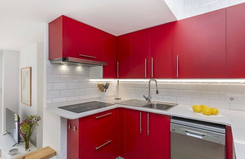 Tossa de Mar Apartment | Nice apartment for 4 people with A/C, WIFI, TV, terrace and parking