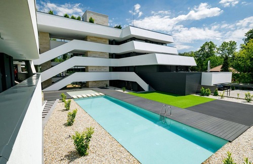 Balatonszemes Apartment | Nice apartment for 6 people with A/C, WIFI, pool, TV, terrace, pets allowed and parking