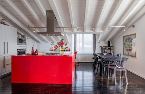 Albisola Superiore Apartment | Nice apartment for 6 guests with pool, WIFI, TV, patio, pets allowed and parking