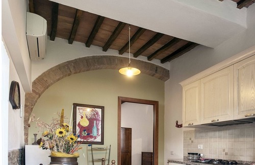 San Gimignano Apartment | Nice apartment for 4 people with pool, WIFI, A/C, pets allowed, panoramic view and parking