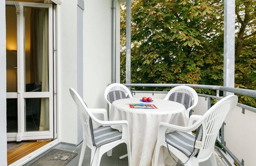 Ostvorpommern Apartment | Nice apartment for 3 people with WIFI, TV, balcony and parking