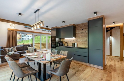 Solk Apartment | Nice apartment for 4 people with WIFI, hot tub, TV and patio