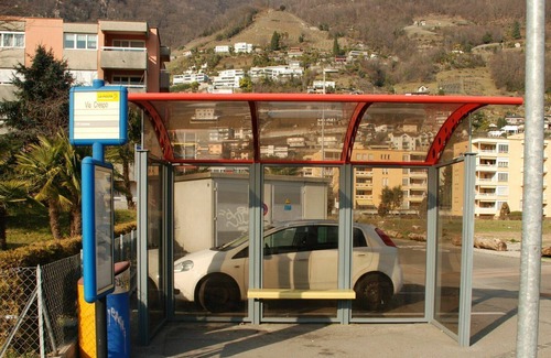 Riazzino Apartment | Nice apartment for 4 people with WIFI, TV, terrace, panoramic view and parking