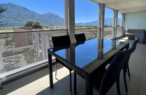 Riazzino Apartment | Nice apartment for 4 people with WIFI, TV, terrace, panoramic view and parking