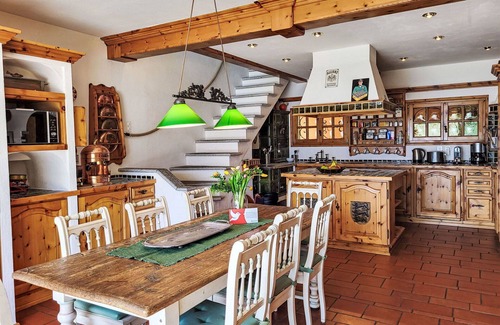 Locarno Apartment | Nice apartment for 4 guests with WIFI, pool, TV, patio, pets allowed, panoramic view and parking