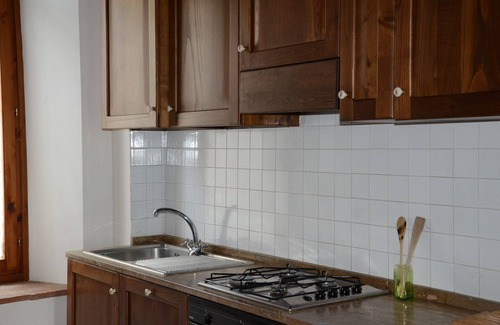 Capolona Apartment | Nice apartment for 4 guests with pool, WIFI, TV, patio, pets allowed and parking, close to Arezzo