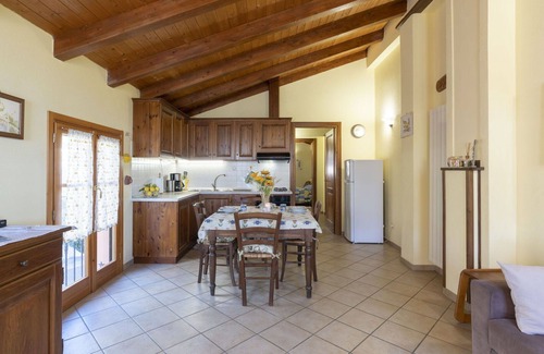 Borgo Apartment | Nice apartment for 4 guests with WIFI, TV, patio, pets allowed and panoramic view