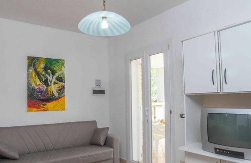 Pittulongu Apartment | Nice apartment for 4 guests with TV, terrace, pets allowed and parking
