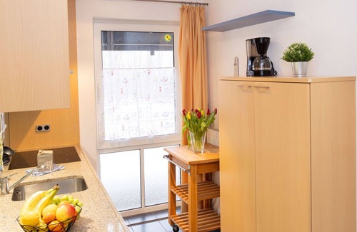 Ostvorpommern Apartment | Nice apartment for 4 people with WIFI, TV, terrace, pets allowed and parking