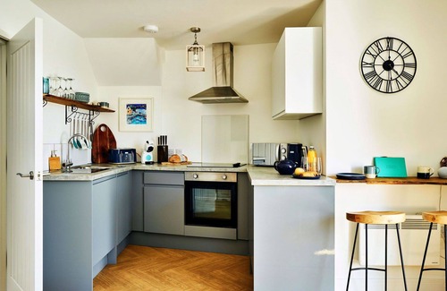Stratton Apartment | Nice apartment for 4 people with WIFI, pets allowed and parking
