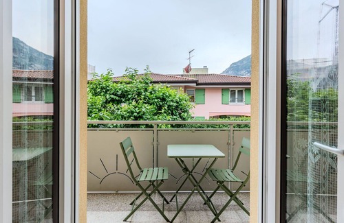 Dro Apartment | Nice apartment for 4 people with WIFI, TV, patio and panoramic view