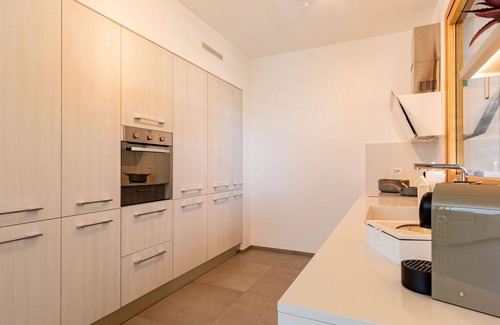 Porlezza Apartment | Nice apartment for 5 guests with WIFI, A/C, TV, balcony and parking