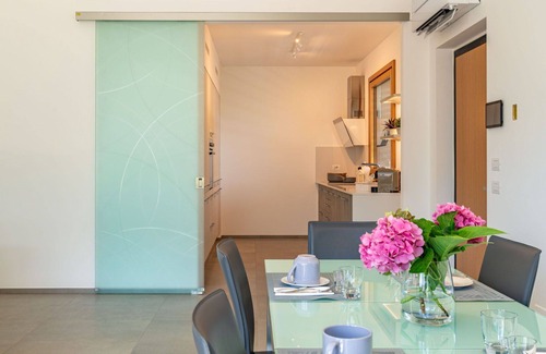 Porlezza Apartment | Nice apartment for 5 guests with WIFI, A/C, TV, balcony and parking