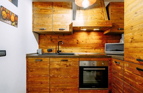 Alba Apartment | Nice apartment for 5 people with WIFI, hot tub and TV